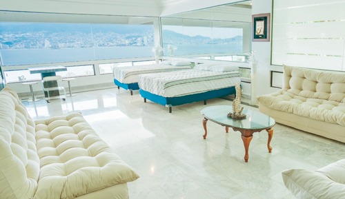 Superior Suite, Bay View