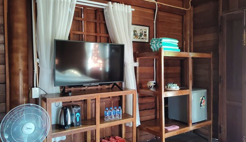 Standard Bungalow, 2 Queen Beds, Resort View