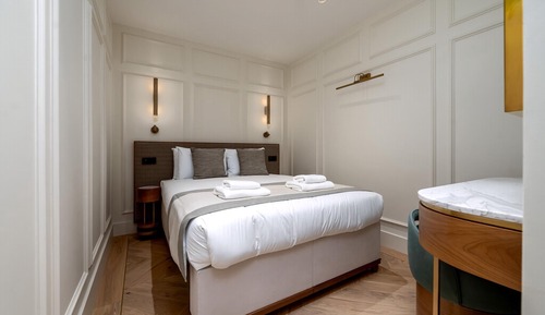 Apartment (Premium Room)