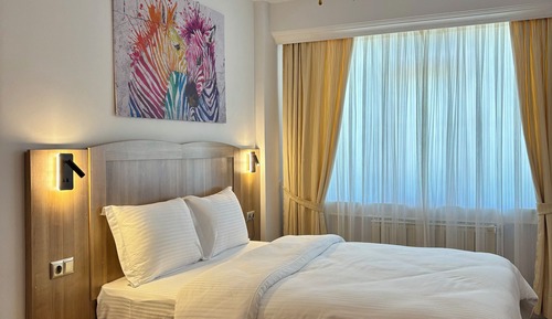 Deluxe Double Room, City View