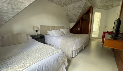 Triple Room, Courtyard View