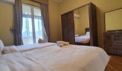 Apartment, 4 Bedrooms, Lake View
