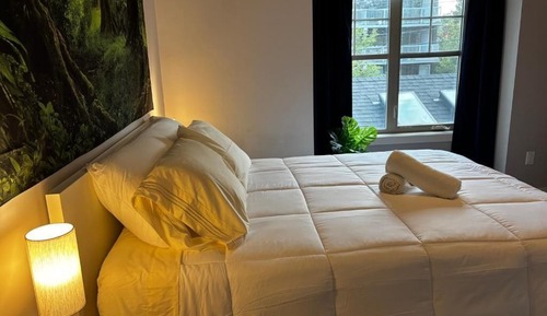 Deluxe Room, 1 Queen Bed, City View