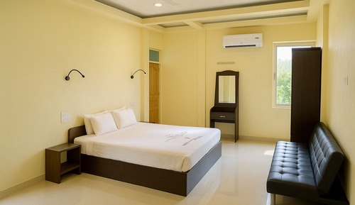 Family Room, Balcony