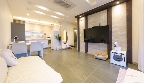 Basic Room, 1 Bedroom (Holy A (Pool Villa/BBQ/Pet Park))
