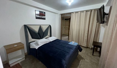 Single Room, 1 Queen Bed
