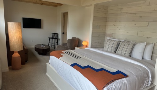 Panoramic Suite, Ensuite, Lake View (The Mill House #2)
