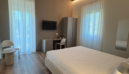 Room, 1 Queen Bed, Non Smoking, Balcony