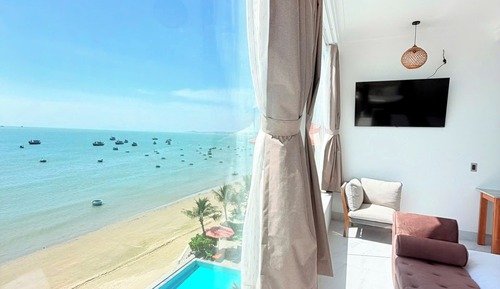Design Room, 1 King Bed, Bay View, Sea Facing