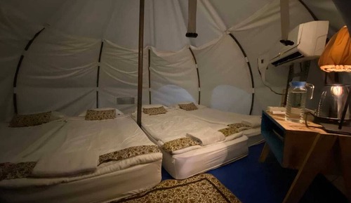 Comfort Tent, Hill View