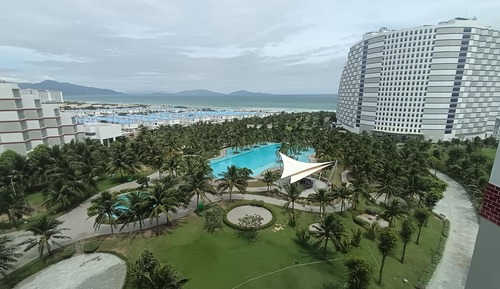 Premier Room, 1 King Bed, Beach View