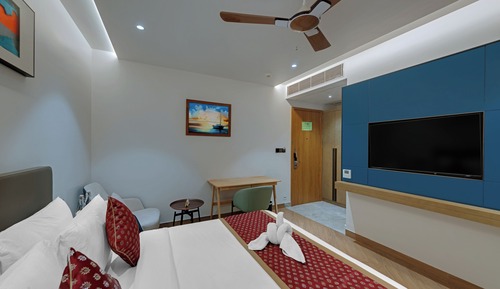 Deluxe room with King Bed
