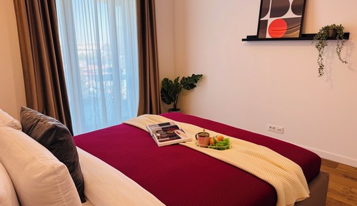 Superior Apartment, 1 Queen Bed with Sofa bed, Courtyard View