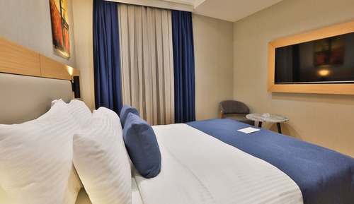 Standard Double Room, City View