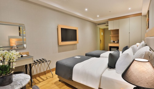 Comfort Twin Room, City View