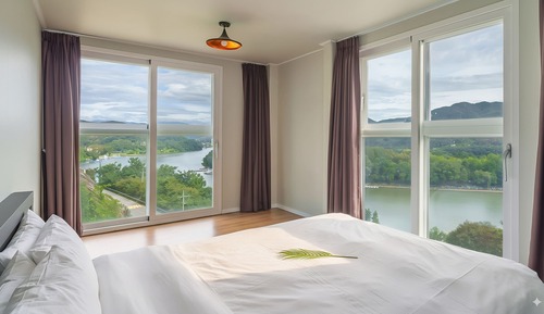 Basic Room, 1 Bedroom (A-301 (Twin / Corner River View))