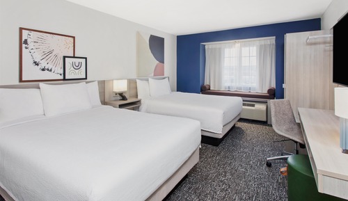 Room, 2 Queen Beds, Accessible, Bathtub (Mobility)