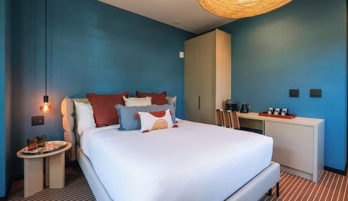 Superior Room, 1 Queen Bed, Garden View