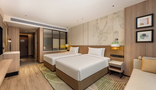 2 Twin Beds Standard Accessible