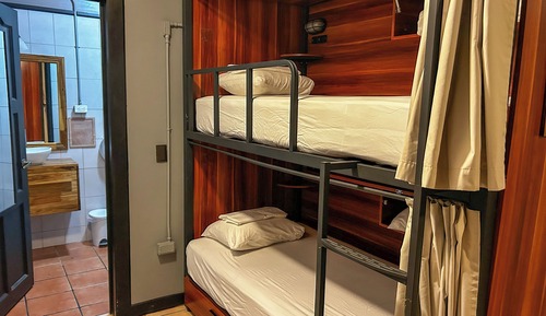 Standard Triple Room, Multiple Beds, Private Bathroom
