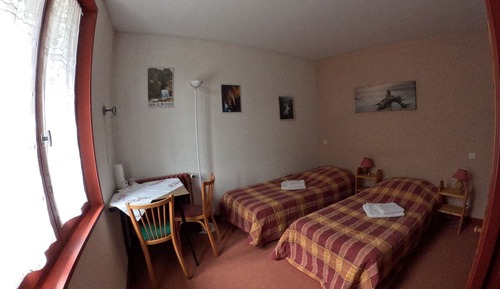 Standard Double Room (CH2 / Les Jonquilles)