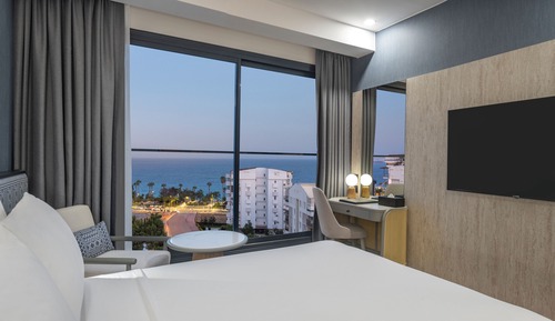 Classic Room, 1 King Bed, Sea View