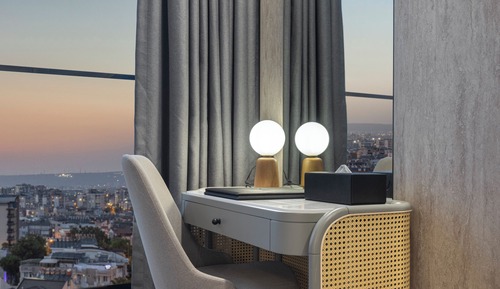 Classic Room, 2 Twin Beds, City View