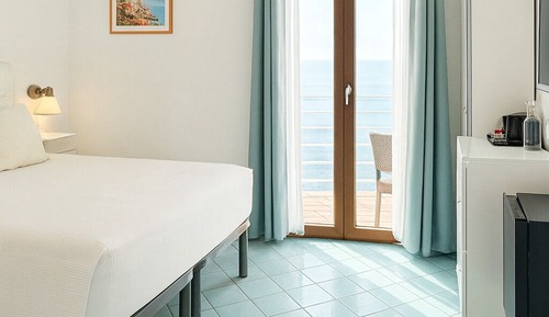 Double Room Private External Bathroom