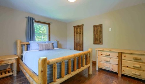 Cabin, Multiple Beds, Hot Tub (Tranquil Heights)