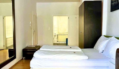 Classic Room, City View