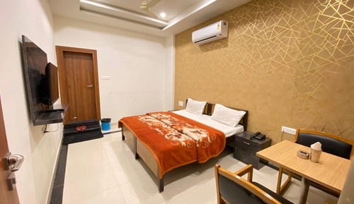 Deluxe Double Room, City View
