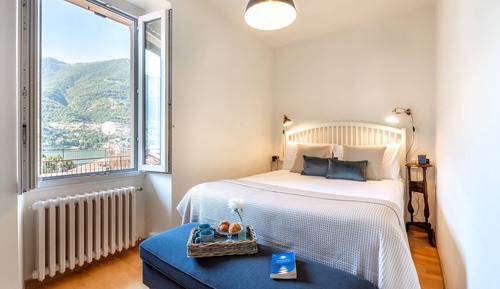 Apartment, Lake View