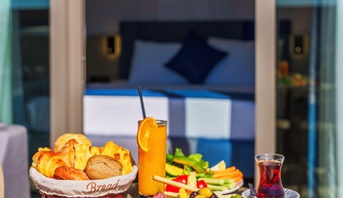 Deluxe Room, City View