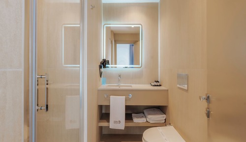 Superior Room, City View