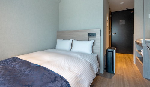 Double room (shower only)