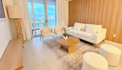 Luxury Apartment, Balcony, Canal View