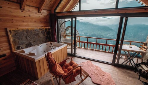 Bungalow, Valley View