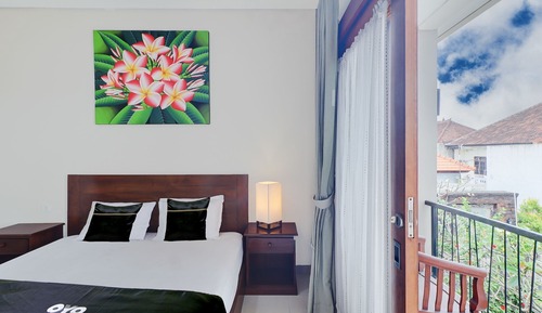 Deluxe Suite, Garden Area
