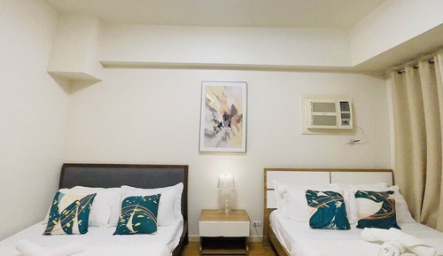 Family Condo, City View