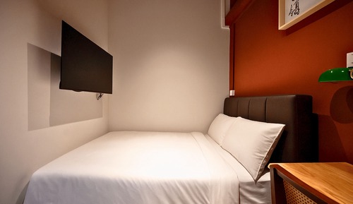 Deluxe Room, 1 Queen Bed