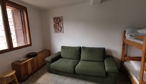 Economy Shared Dormitory, Mountain View