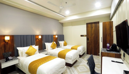 Luxury Triple Room