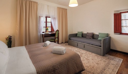Comfort Triple Room