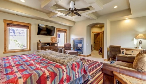Luxury House, Desert View