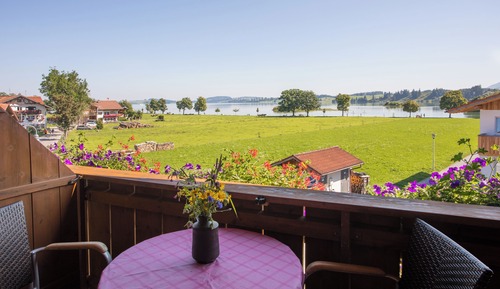 Apartment (7), 2 Bedrooms, Kitchen, Lake View