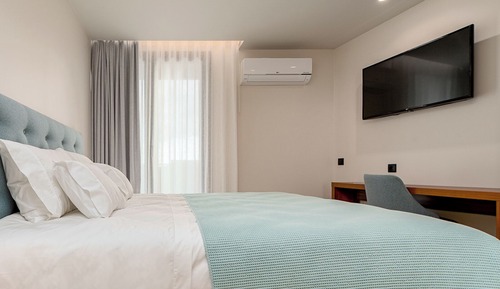 Deluxe Apartment, City View