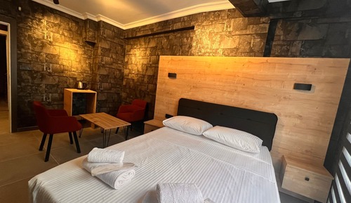 Basic Room, City View