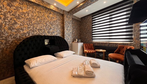 Classic Room, City View