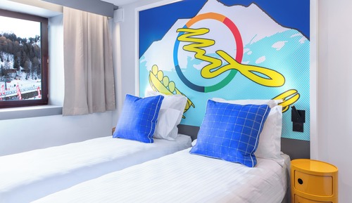 JUNIOR SUITE
