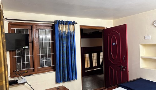 Economy Triple Room